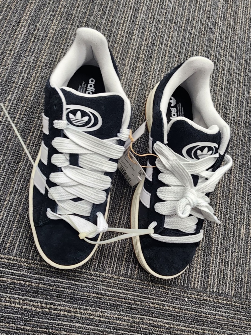 Adidas MENS  Black & White Campus Suede Sneakers